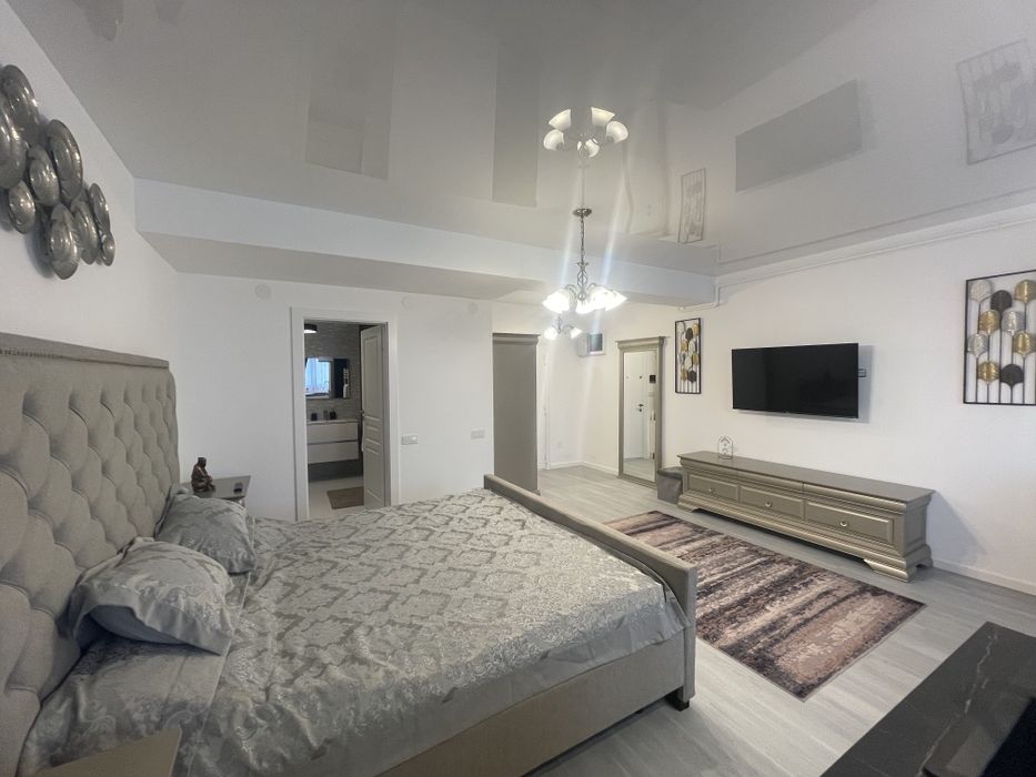 Închiriez apartament 40 mp,Central Park 2, etaj 2