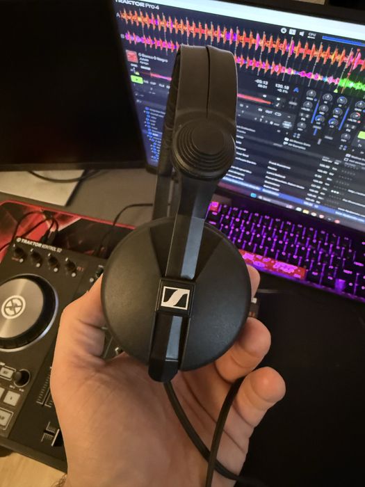Consola Dj Traktor s2Mk2 + Casti Sennheiser HD25 Setup Dj Complet