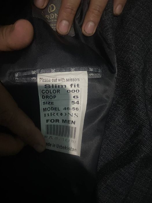 Kastyum shim sotiladi srochna