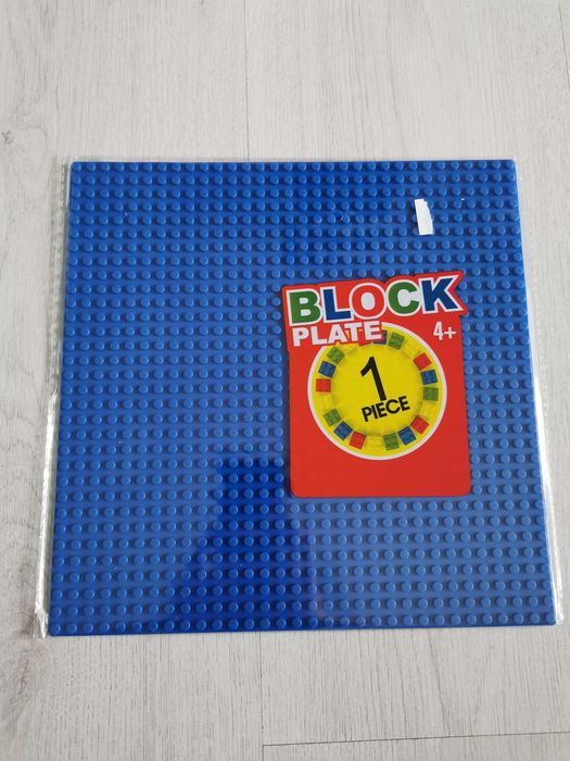 Основа за лего части