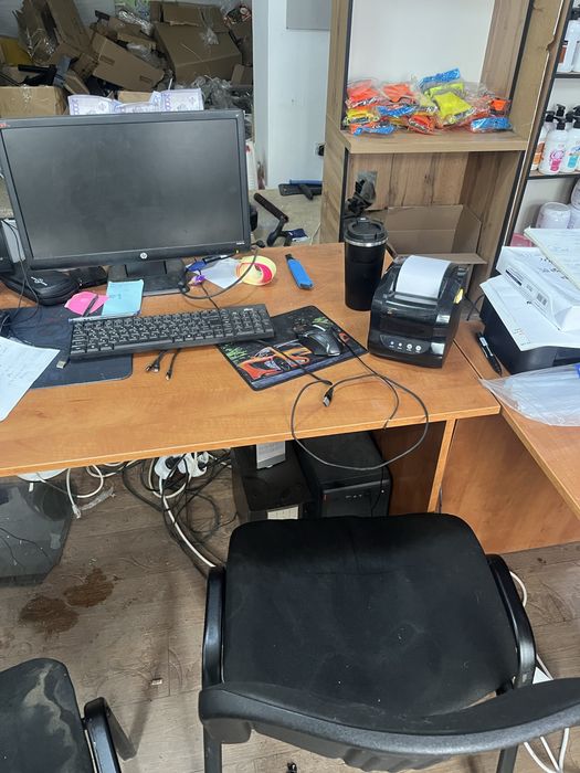 Продам -2 стола 2 стулья,Пк полная комплектация, 2 принтера все вместе