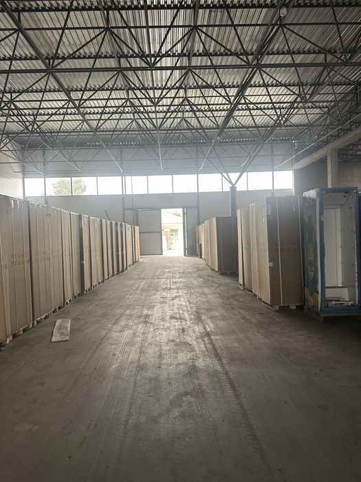 Под Автосалон первая линия