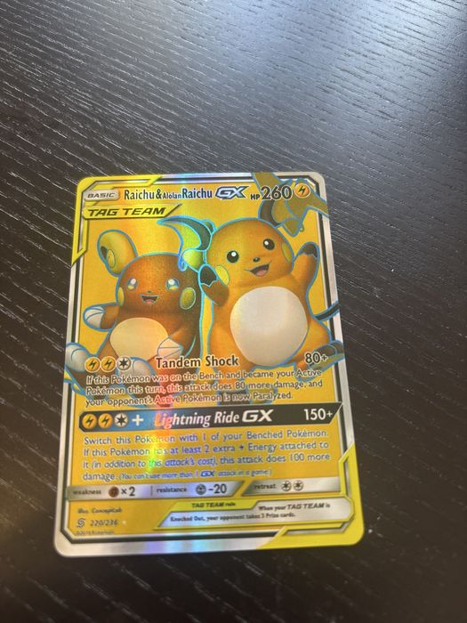 Carte pokemon Raichu&Aloan Raichu GX