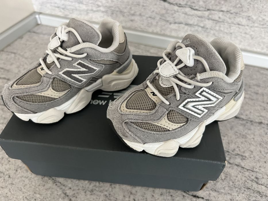 New Balance 9060 21,5 размер Нови