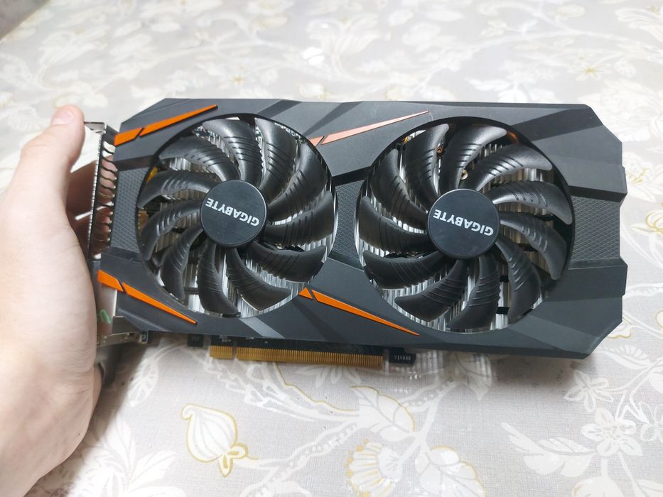 Продам видеокарту Gigabyte GTX1060 3gb