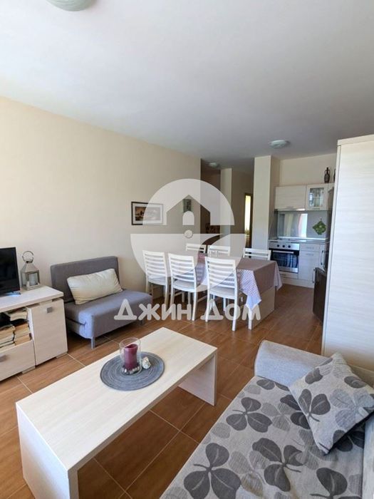 Продава се Тристаен апартамент в Свети Влас - 98 кв.м за 807 €/кв.м - Снимка #2