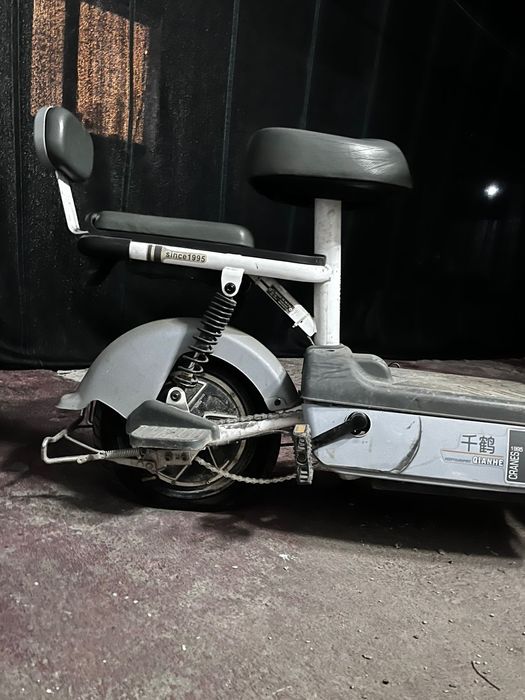 Скутер китайски 350 ват