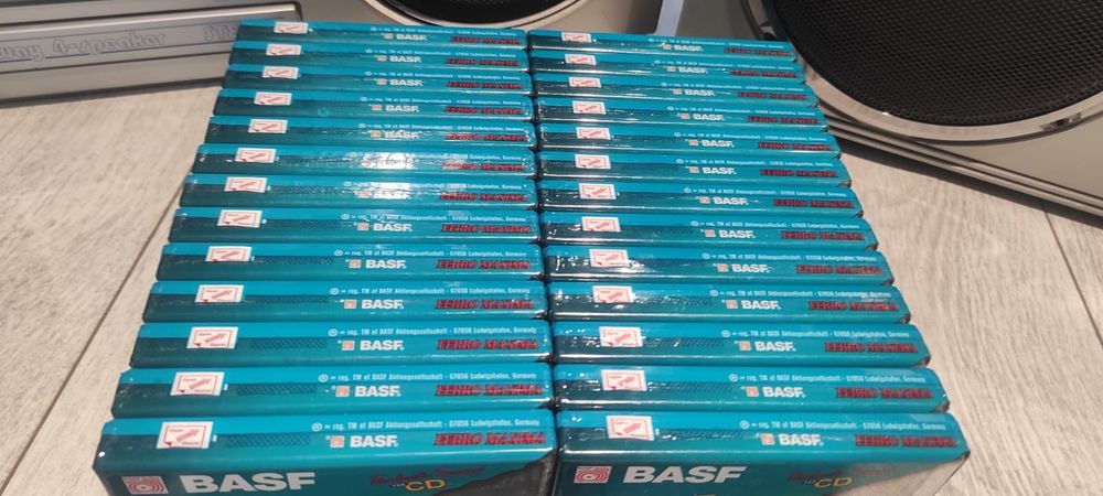 Casete audio BASF sigilate