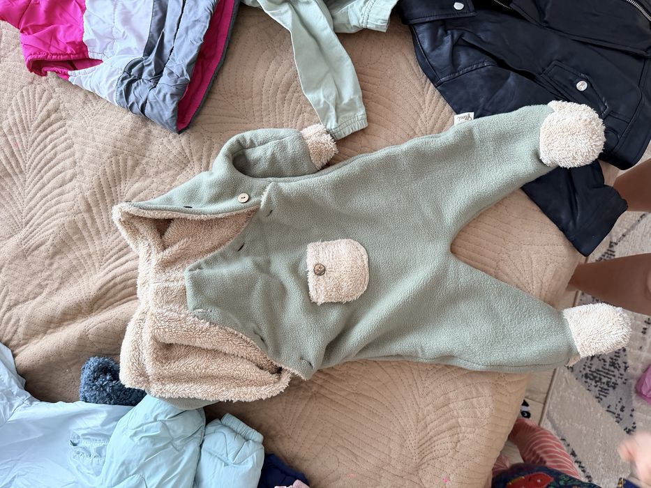 Отдам даром детские вещи