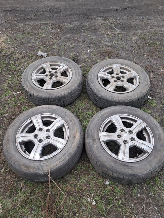 Шины б/у 185/70R14