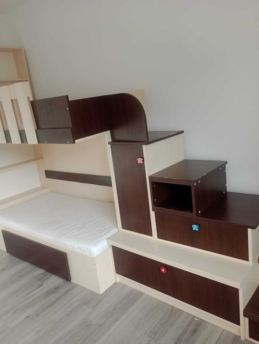 Pat suprapus pentru copii