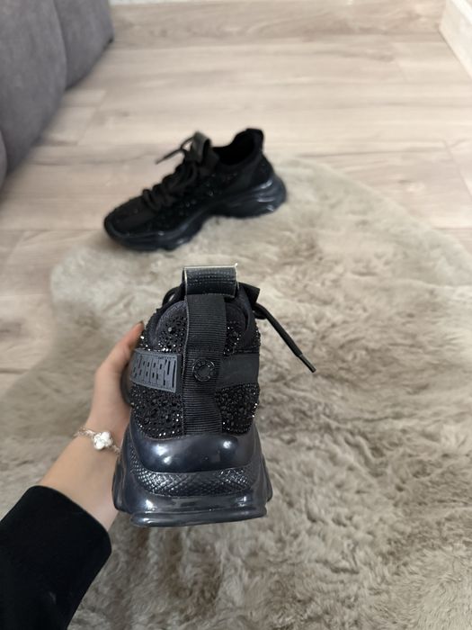 Сникърси Steve Madden