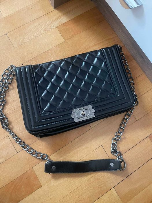 Дамска чанта кожена / лачена