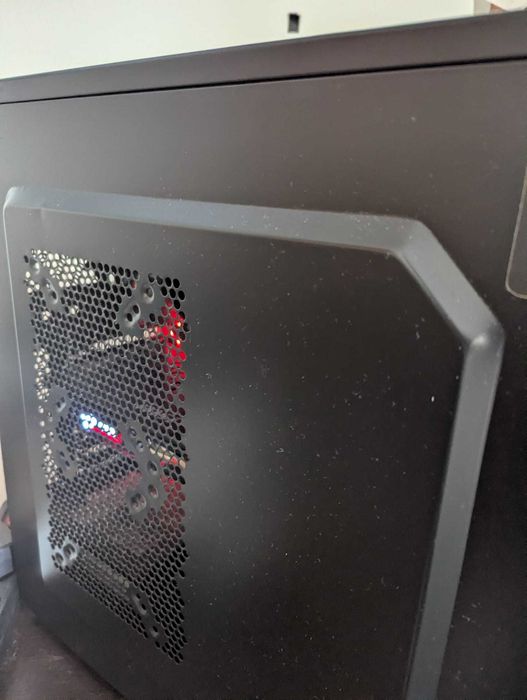 PC Gaming Ryzen 5 1600 / MB MSI/GTX 1060 / 16GB DDR4 / SSD