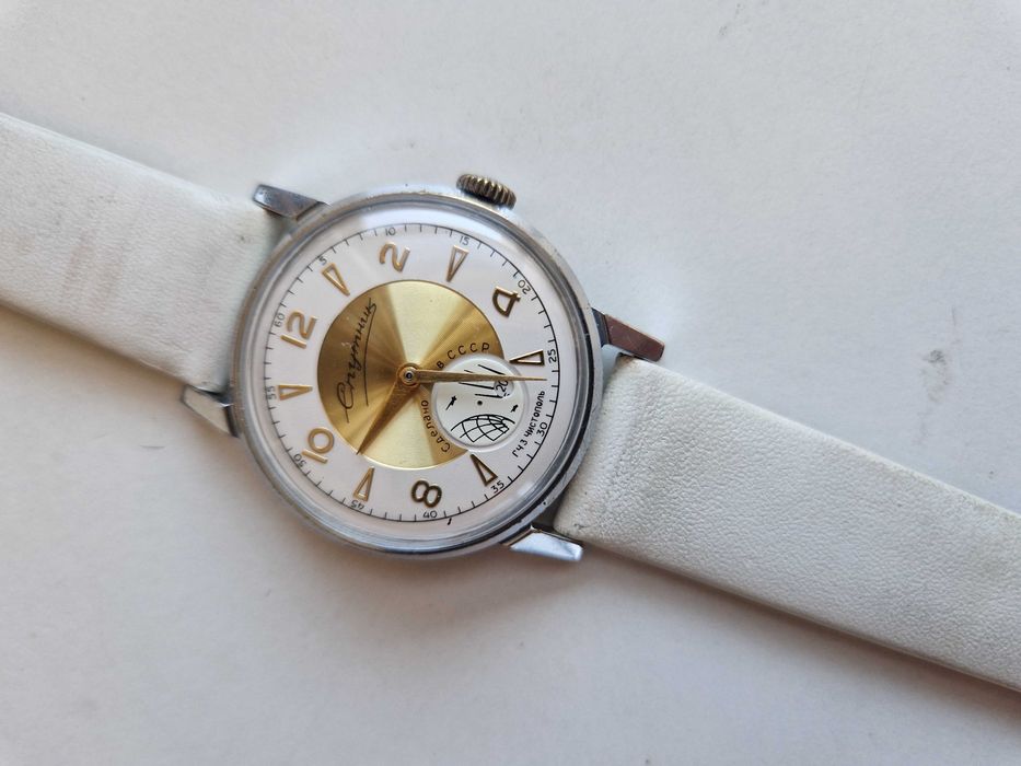 СПУТНИК, ЗИМ/ПОБЕДА, кал. 2602, сделано в СССР, Като нов!