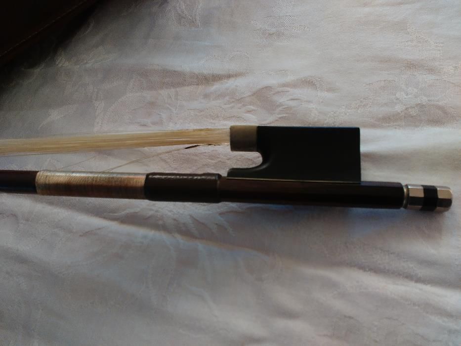 Цигулка с 2 лъка