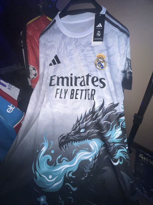 Чисто нови тениска на реал мадрид