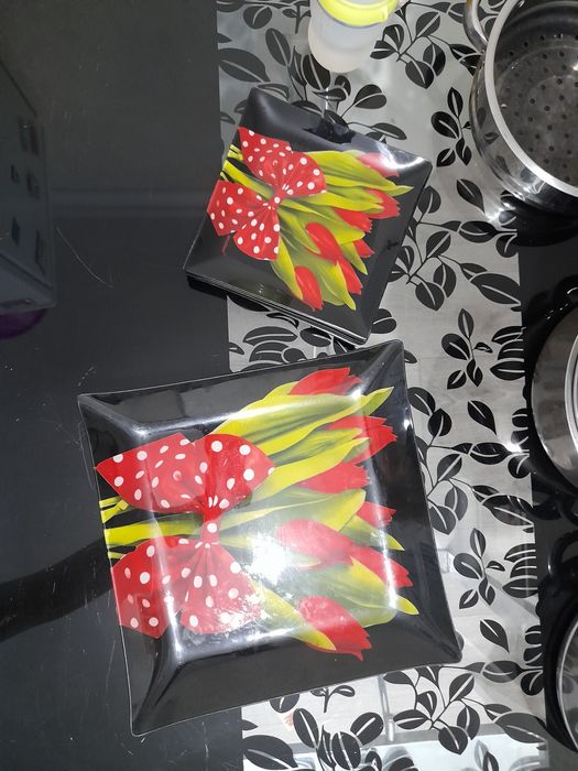 Набор из 7 тарелок