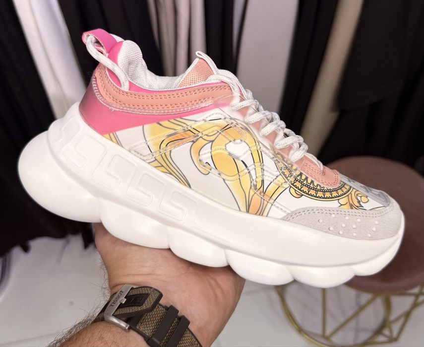 Adidasi Chain Reaction calitate superioara!