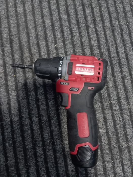 Продам шуруповёрт