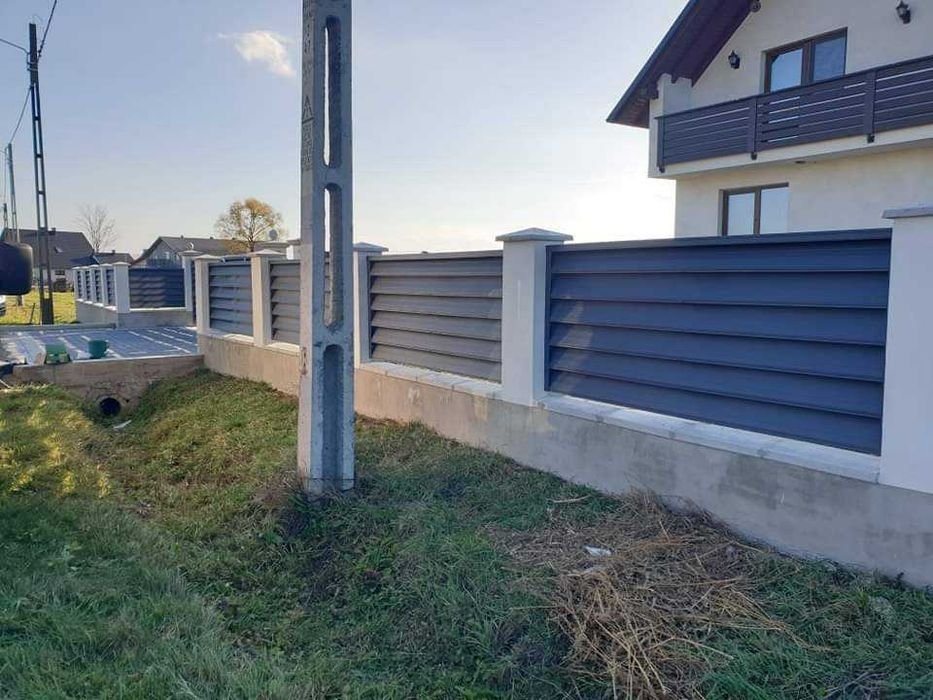 Vând garduri și porți la comanda clientului