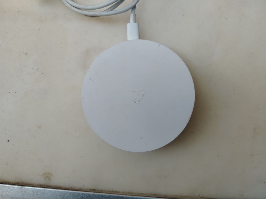 Xiaomi Mi Smart Home Hub 2 – Zigbee 3.0 / Bluetooth / Wi-Fi