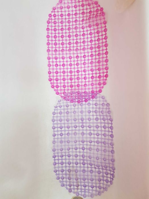 Продам антискользящие коврики новые