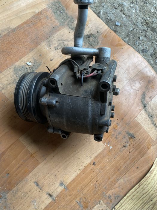 Продам компрессор кондиционера Хонда Срв