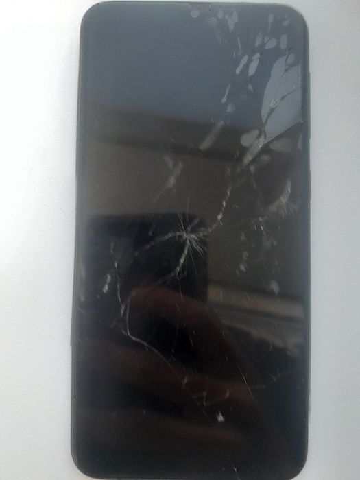 Продам Samsung galaxy a10