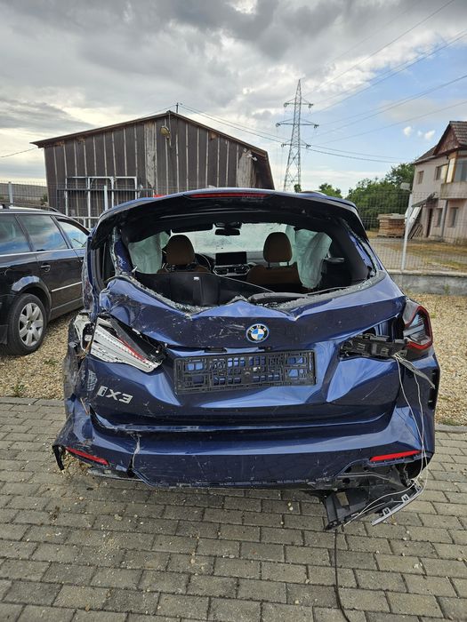 Bmw Ix3 2023 full electric avariat