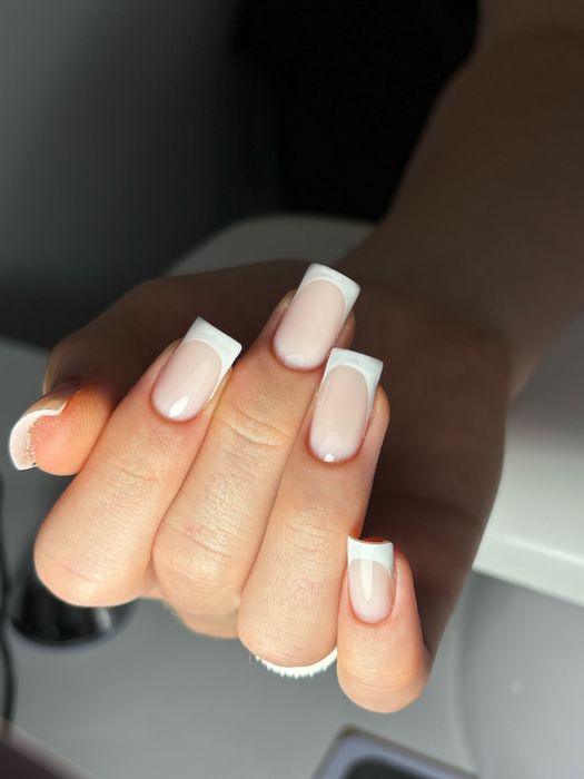 Manichiură semipermanentă/gel