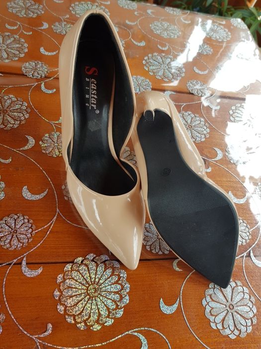 Pantofi eleganți stileto NOI