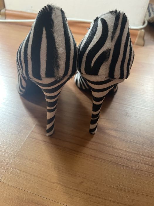 Pantofi piele marimea 39