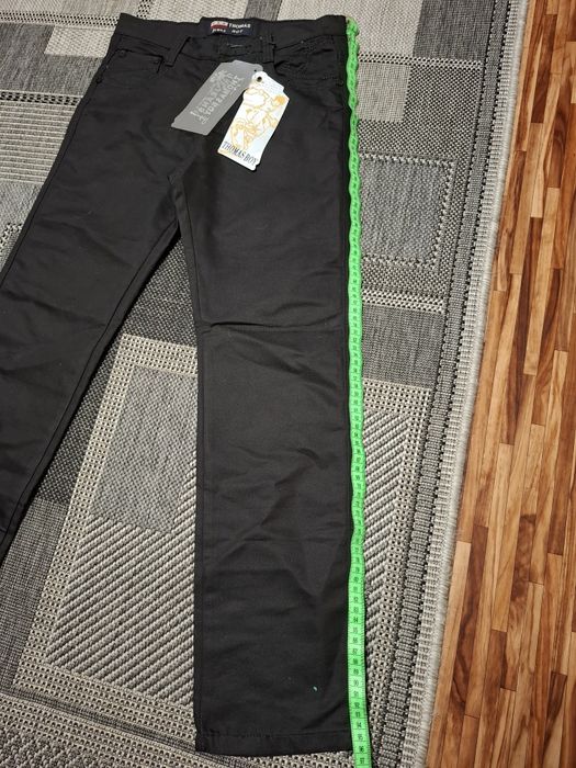 Продаю брюки н мальчика.