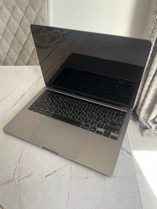 продам макбук macbook pro 13 m1