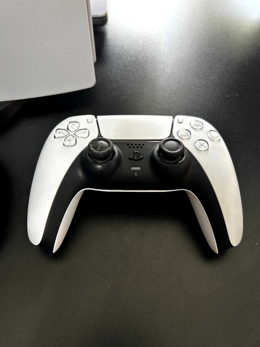 PS5 Digital cu 3 manete + cont cu 11+ jocuri