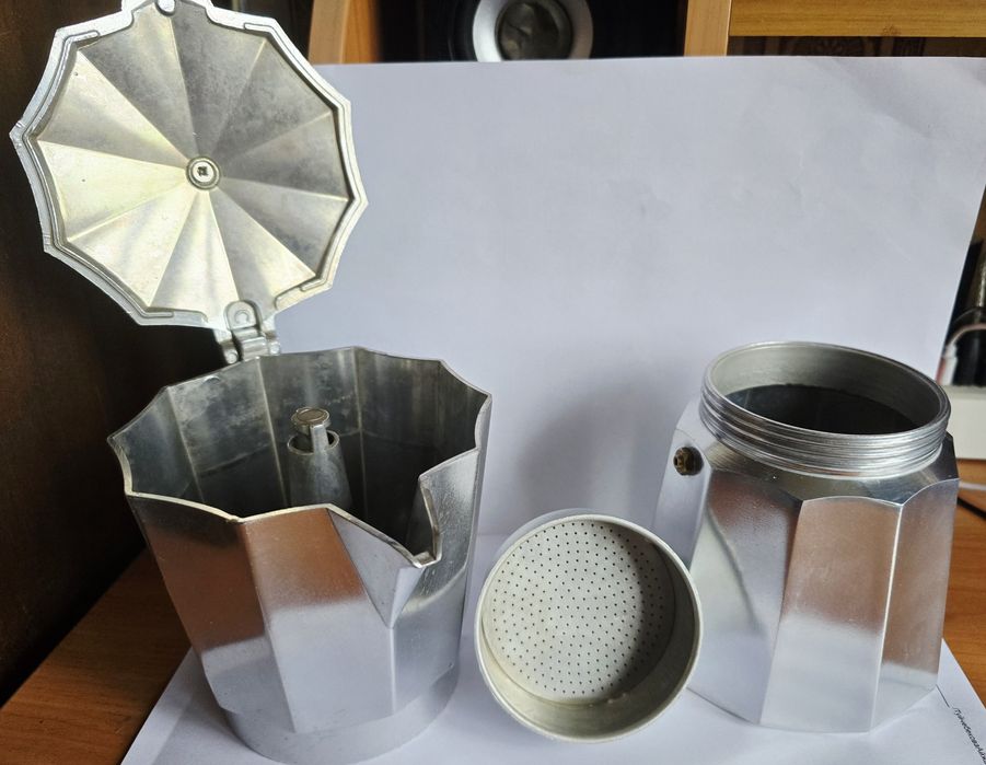 Продам кофеварку