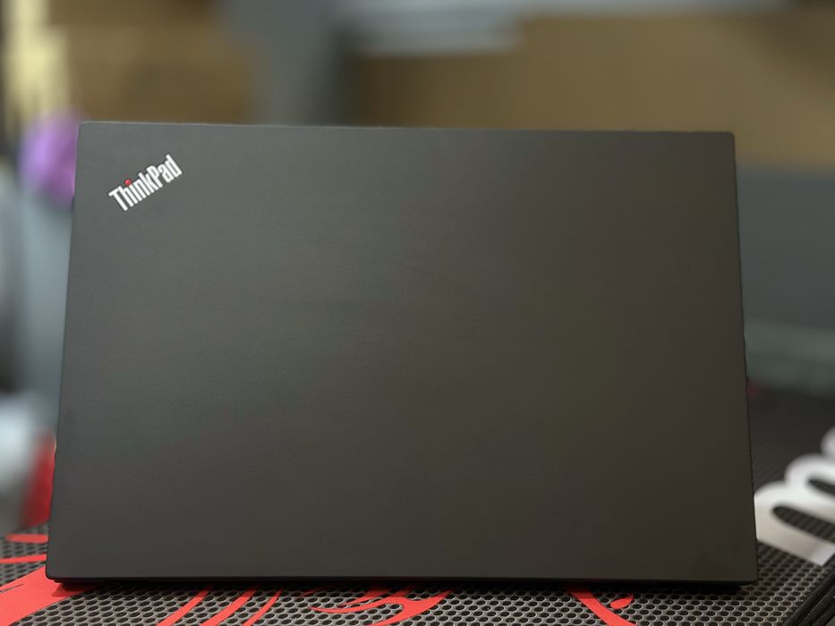 Мощный офисный ноутбук Lenovo Thinkpad Intel core vPro i7-10610U
