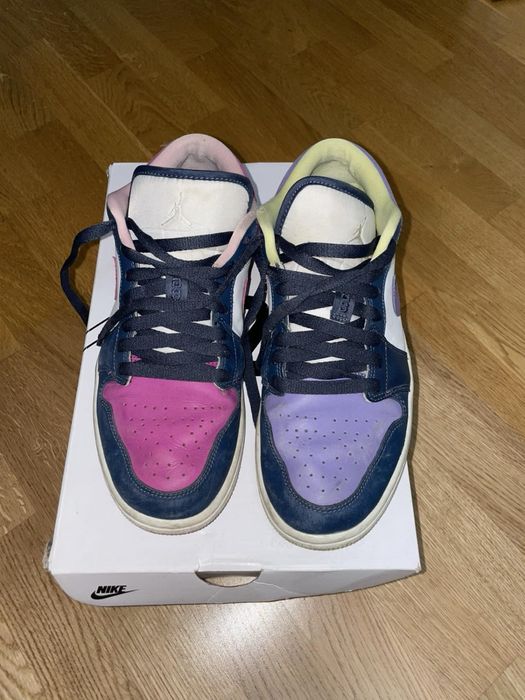 Air Jordan 1 Low SE  (Mismatched Purple/Magenta)