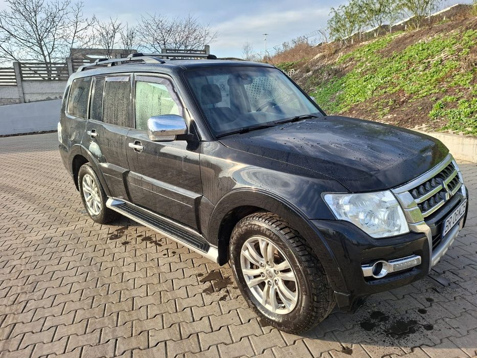 Mitsubishi Pajero 2018