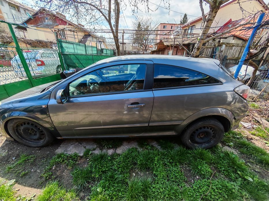 Opel Astra H GTC 1.6 Benzină – 2005 – ideal pentru piese sau recondiționare