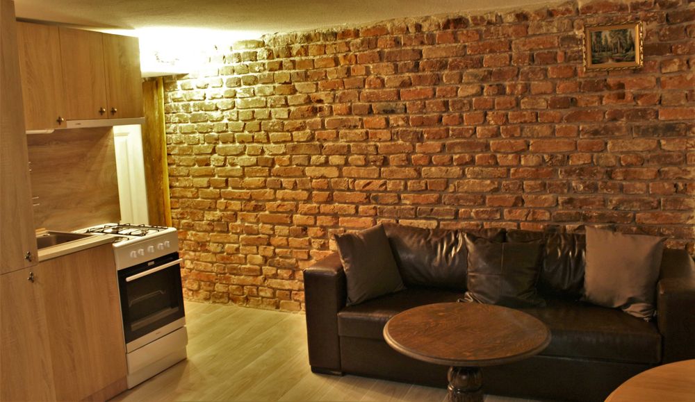 Дава се под наем Едностаен апартамент в София, Център - 25 кв.м за 350 € - Снимка #1