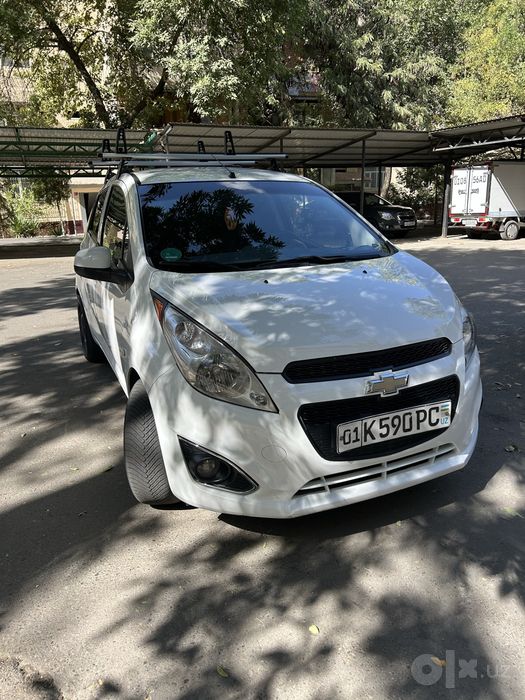 Продам chevrolet spark 2014