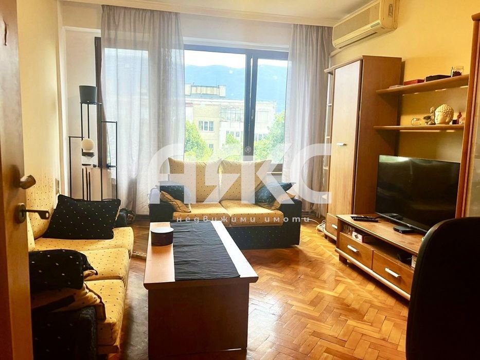 Тристаен обзаведен апартамент в кв. Бъкстон