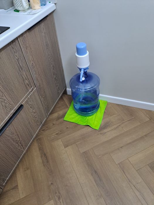 Продам для воды бутел 19литр