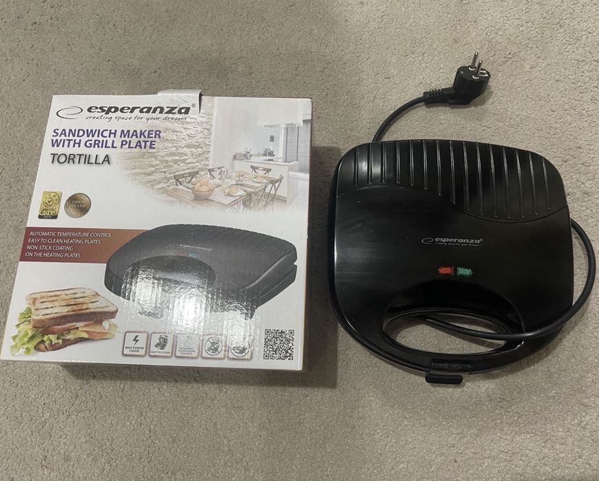 Sandwich maker 1000W