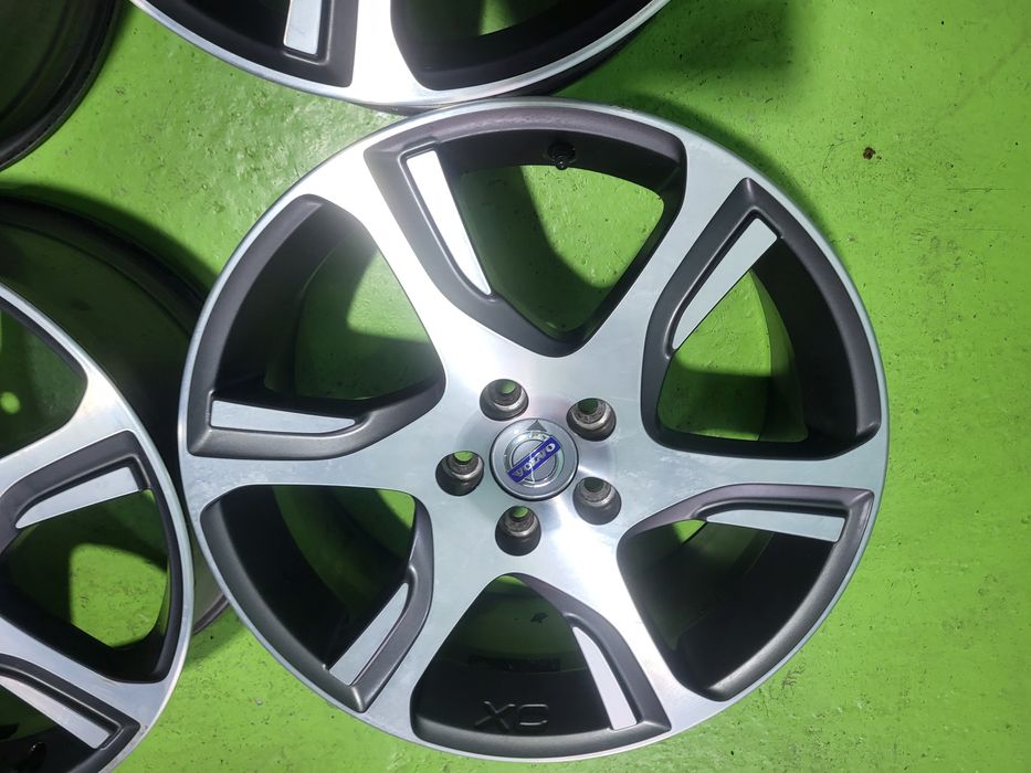 18 5x108 Volvo лети джанти 5х108 волво