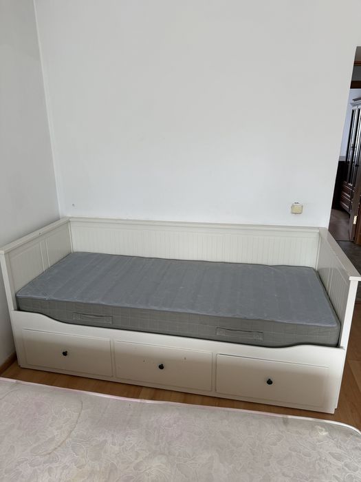 Продам кровать кушетку Икеа хемнес
