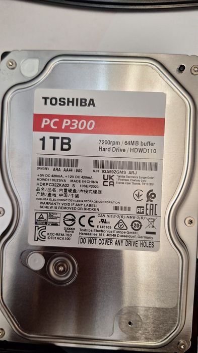 Продам новый toshiba hdd 1tb