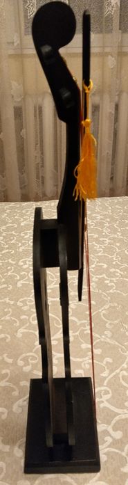 Цигулка за декорация